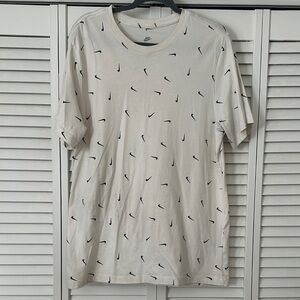 Nike White and Black Short Sleeve Tee